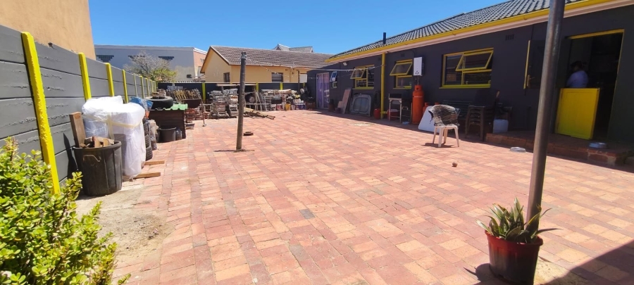 4 Bedroom Property for Sale in Strandfontein Western Cape